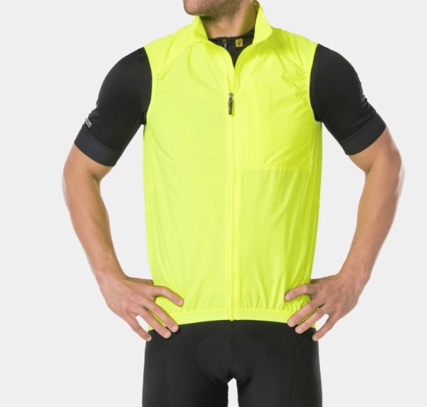 Eliminate excuses and get outside with this semi-fitted vest that protects you from the elements. The Circuit Windshell Vest includes a durable, water-repellent coating and has a great fit for cool, windy rides.