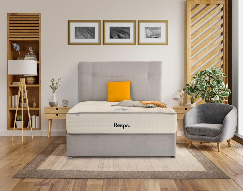 Hibernate 3000 room set scaled